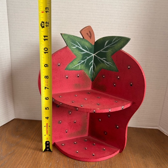 Red Strawberry Wall Shelf - Decorative Home Wall Decor Vintage - Picture 5 of 10